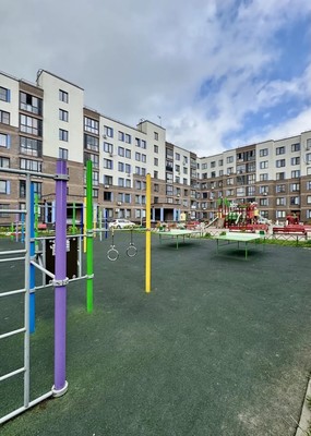 Продам двухкомнатную (2-комн.) квартиру, Тенистый б-р, 13, Мытищи г