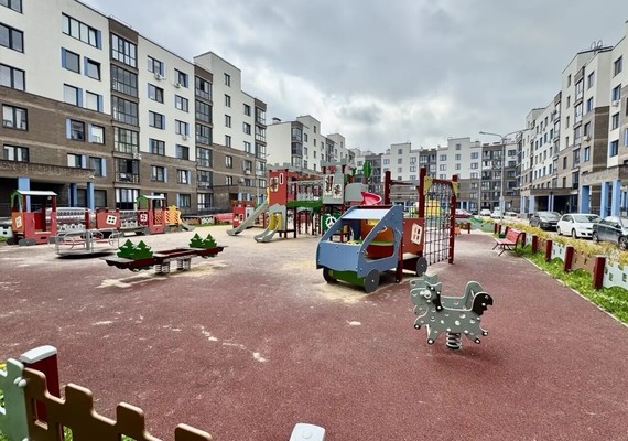 Продам двухкомнатную (2-комн.) квартиру, Тенистый б-р, 13, Мытищи г