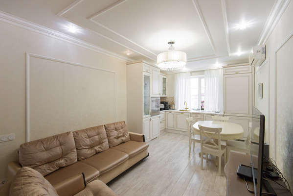 Продам трехкомнатную (3-комн.) квартиру, Народного Ополчения ул, 213, Ростов-на-Дону г