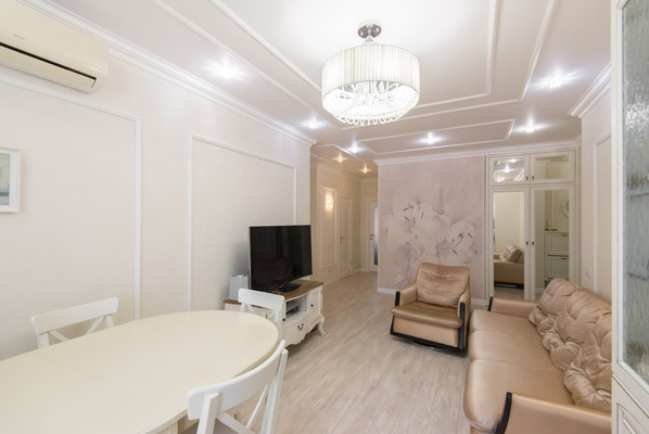Продам трехкомнатную (3-комн.) квартиру, Народного Ополчения ул, 213, Ростов-на-Дону г