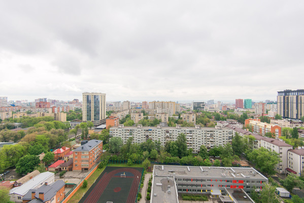 Продам трехкомнатную (3-комн.) квартиру, Народного Ополчения ул, 213, Ростов-на-Дону г