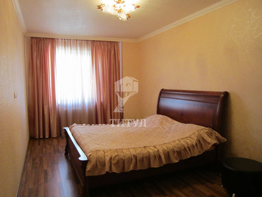 Продам двухкомнатную (2-комн.) квартиру, Волкова ул, 3, Ростов-на-Дону г