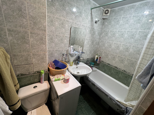 Продам двухкомнатную (2-комн.) квартиру, Волкова ул, 3, Ростов-на-Дону г