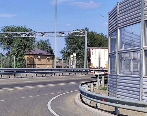 Продам участок 6 соток, ИЖС, Ленина х, 0 км от города