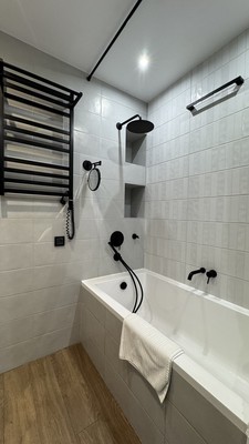 Продам трехкомнатную (3-комн.) квартиру, Херсонская ул, 43, Москва г