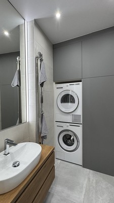 Продам трехкомнатную (3-комн.) квартиру, Херсонская ул, 43, Москва г