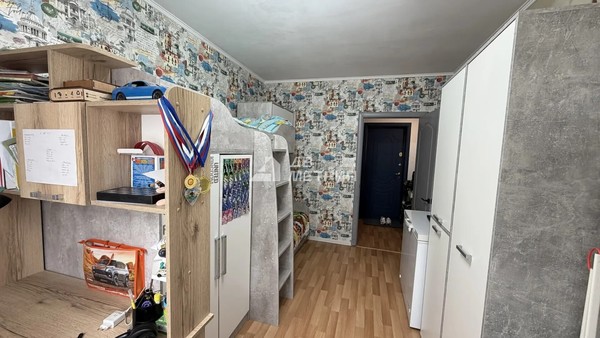 Продам двухкомнатную (2-комн.) квартиру, Алексея Максимовича Горького ул, 62б, Южно-Сахалинск г