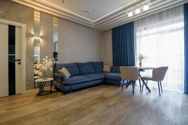 Продам трехкомнатную (3-комн.) квартиру, Красный пр-кт, 313, Новосибирск г