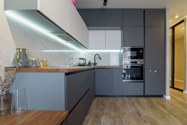 Продам трехкомнатную (3-комн.) квартиру, Красный пр-кт, 313, Новосибирск г