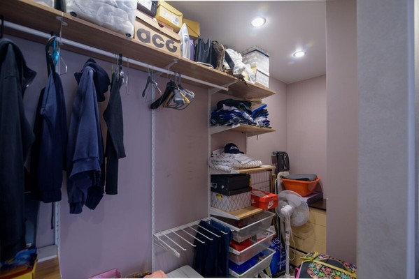 Продам трехкомнатную (3-комн.) квартиру, Красный пр-кт, 313, Новосибирск г