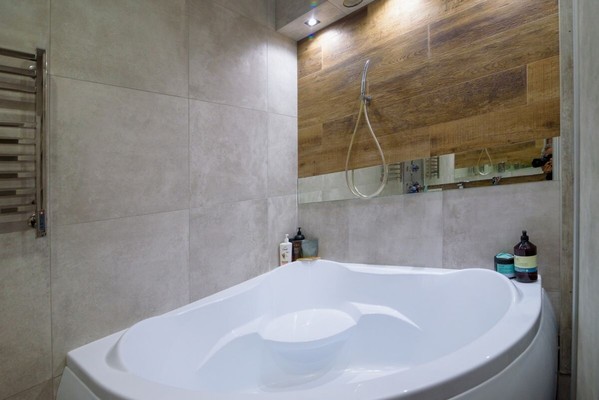 Продам трехкомнатную (3-комн.) квартиру, Красный пр-кт, 313, Новосибирск г