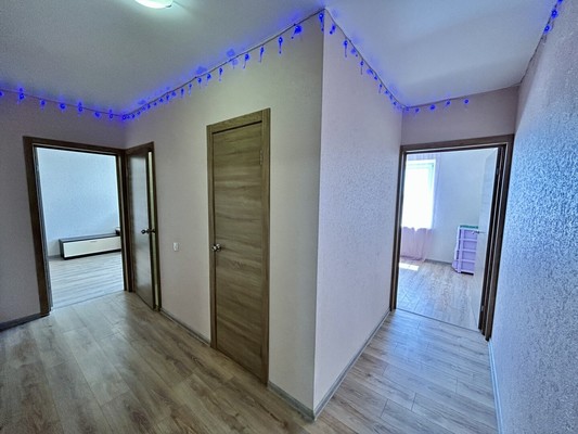 Продам двухкомнатную (2-комн.) квартиру, Магистральная ул, 11, Отрадное п