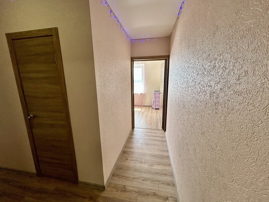 Продам двухкомнатную (2-комн.) квартиру, Магистральная ул, 11, Отрадное п