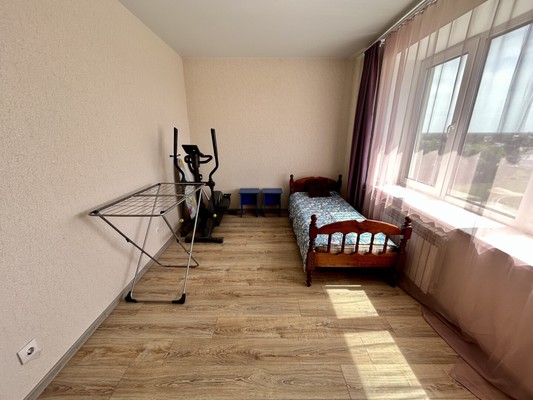 Продам двухкомнатную (2-комн.) квартиру, Магистральная ул, 11, Отрадное п