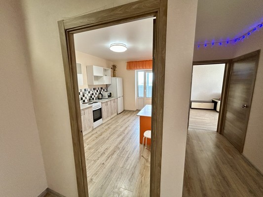 Продам двухкомнатную (2-комн.) квартиру, Магистральная ул, 11, Отрадное п