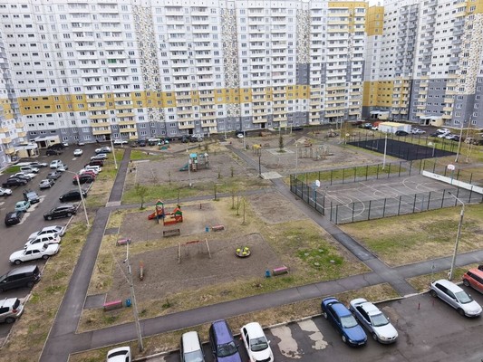 Продам многокомнатную квартиру, Ольховая ул, 12, Красноярск г