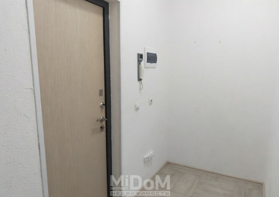 Продам однокомнатную (1-комн.) квартиру, Петровский б-р, 27, Бугры п