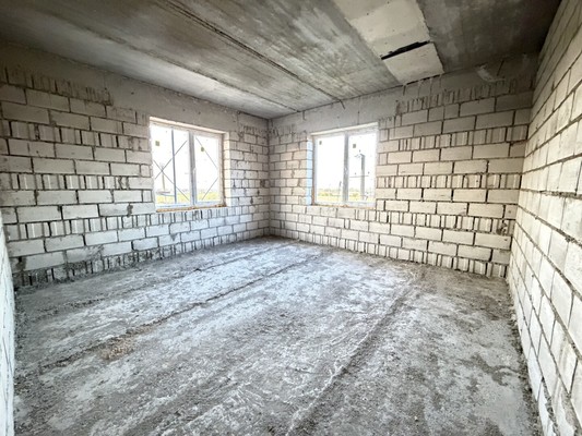 Продам двухкомнатную (2-комн.) квартиру, Головко ул, 200кв, Нальчик г