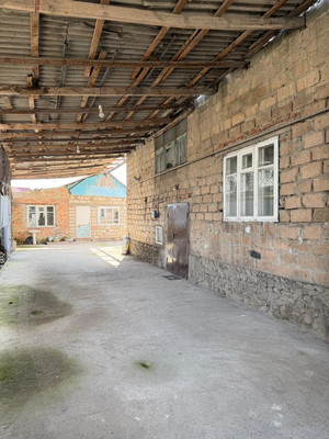 Продам дом, Толстого ул, 100, Баксан г, 0 км от города