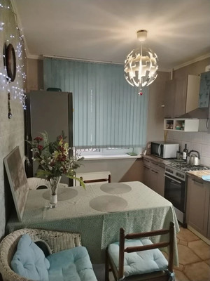 Продам трехкомнатную (3-комн.) квартиру, Дзержинского пр-кт, 198, Новороссийск г
