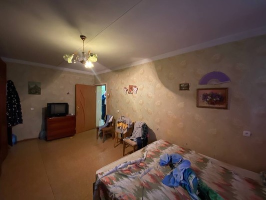 Продам трехкомнатную (3-комн.) квартиру, Беспалова ул, 47А, Симферополь г