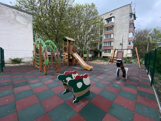 Продам трехкомнатную (3-комн.) квартиру, Беспалова ул, 47А, Симферополь г