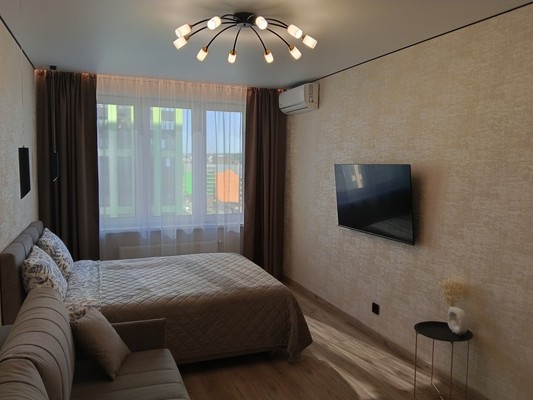 Продам однокомнатную (1-комн.) квартиру, Александра Курынова ул, 5к1, Казань г