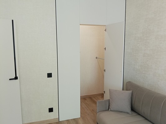 Продам однокомнатную (1-комн.) квартиру, Александра Курынова ул, 5к1, Казань г