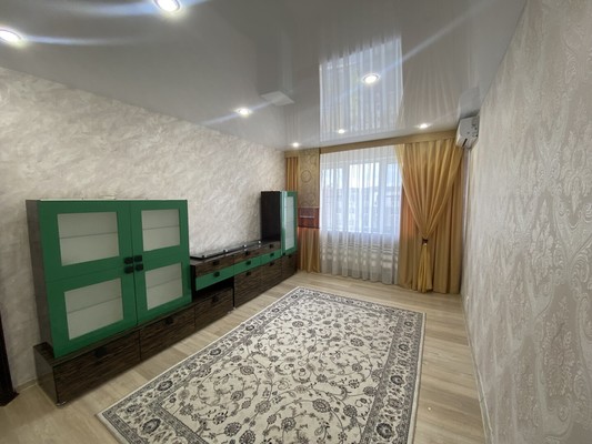 Продам двухкомнатную (2-комн.) квартиру, Зорге ул, 37к1, Ростов-на-Дону г