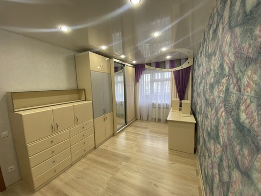 Продам двухкомнатную (2-комн.) квартиру, Зорге ул, 37к1, Ростов-на-Дону г