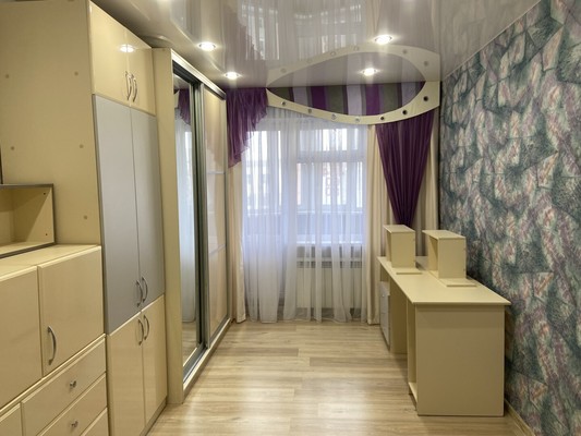 Продам двухкомнатную (2-комн.) квартиру, Зорге ул, 37к1, Ростов-на-Дону г