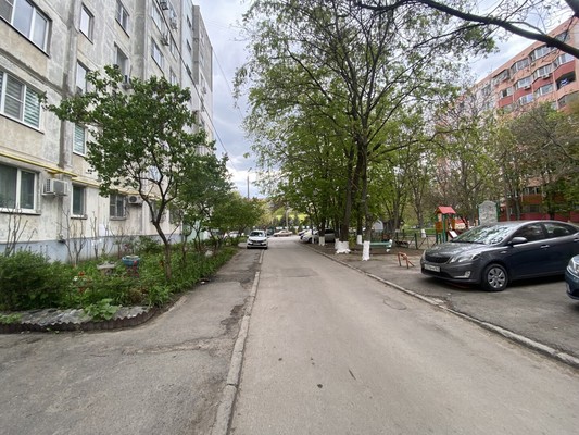 Продам двухкомнатную (2-комн.) квартиру, Зорге ул, 37к1, Ростов-на-Дону г