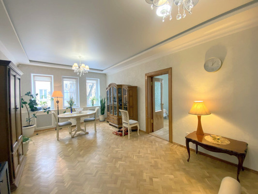 Продам трехкомнатную (3-комн.) квартиру, Ларина ул, 43к1, Ростов-на-Дону г