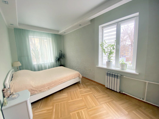 Продам трехкомнатную (3-комн.) квартиру, Ларина ул, 43к1, Ростов-на-Дону г