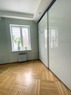 Продам трехкомнатную (3-комн.) квартиру, Ларина ул, 43к1, Ростов-на-Дону г