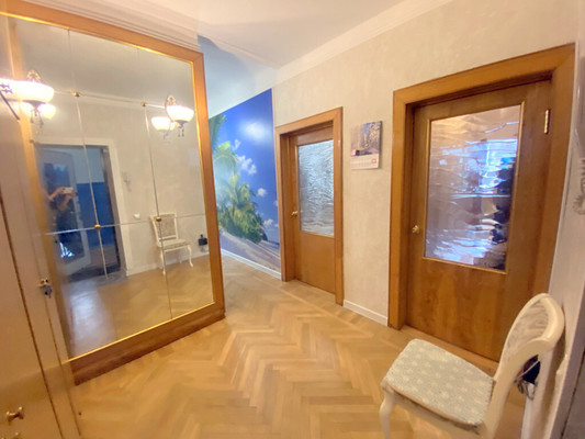 Продам трехкомнатную (3-комн.) квартиру, Ларина ул, 43к1, Ростов-на-Дону г