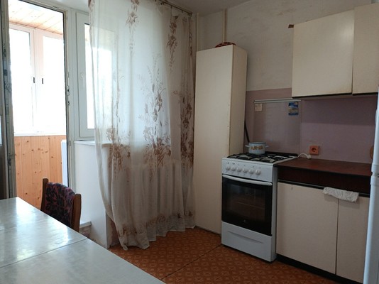 Продам двухкомнатную (2-комн.) квартиру, Чайковского ул, 90, Нижний Тагил г