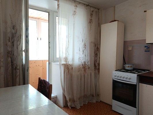 Продам двухкомнатную (2-комн.) квартиру, Чайковского ул, 90, Нижний Тагил г