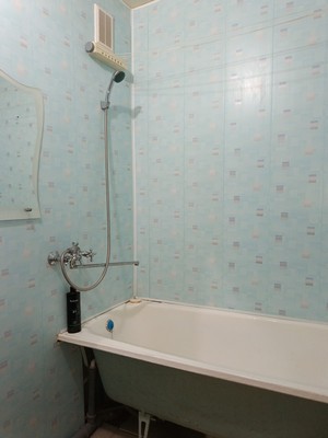 Продам двухкомнатную (2-комн.) квартиру, Чайковского ул, 90, Нижний Тагил г