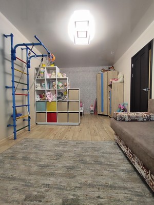 Продам двухкомнатную (2-комн.) квартиру, Антона Петрова ул, 241, Барнаул г