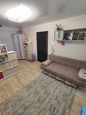 Продам двухкомнатную (2-комн.) квартиру, Антона Петрова ул, 241, Барнаул г