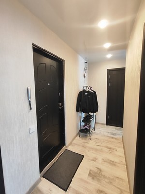 Продам двухкомнатную (2-комн.) квартиру, Антона Петрова ул, 241, Барнаул г