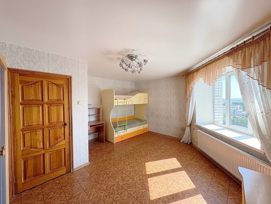Продам трехкомнатную (3-комн.) квартиру, Ленина ул, 11, Пенза г