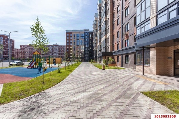 Продам однокомнатную (1-комн.) квартиру, им. генерала Корнилова ул, 9к3, Краснодар г