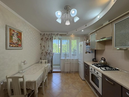 Продам трехкомнатную (3-комн.) квартиру, 4А, Дубровицы п