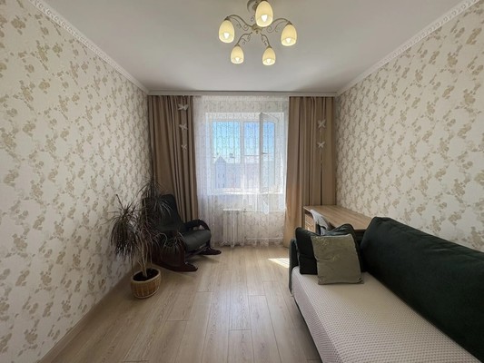 Продам трехкомнатную (3-комн.) квартиру, 4А, Дубровицы п