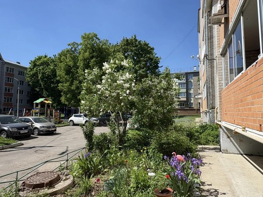 Продам трехкомнатную (3-комн.) квартиру, 4А, Дубровицы п