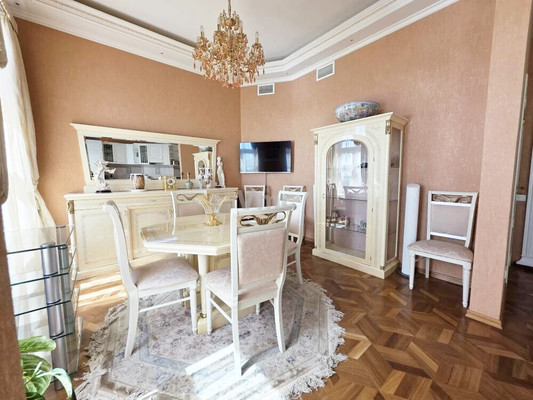 Сдам многокомнатную квартиру, Петровка ул, 17 1, Москва г