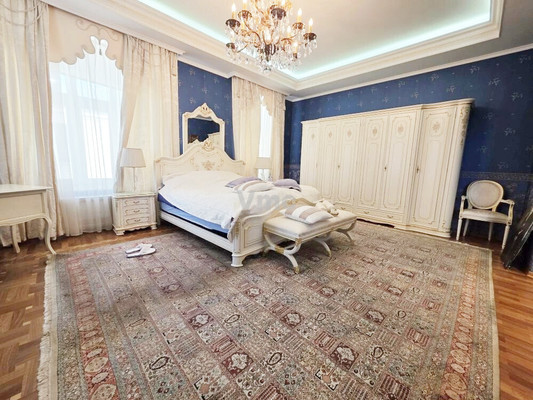 Сдам многокомнатную квартиру, Петровка ул, 17 1, Москва г