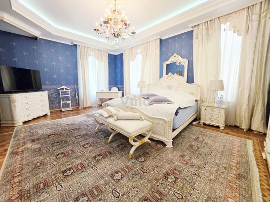 Сдам многокомнатную квартиру, Петровка ул, 17 1, Москва г